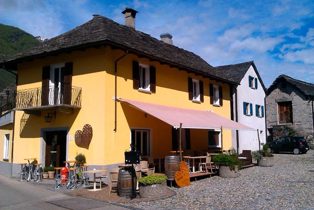 Locanda Poncini Maggia Exterior foto